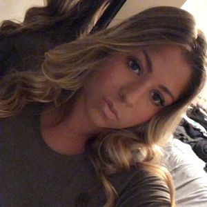 Meet your Posher, Angelica